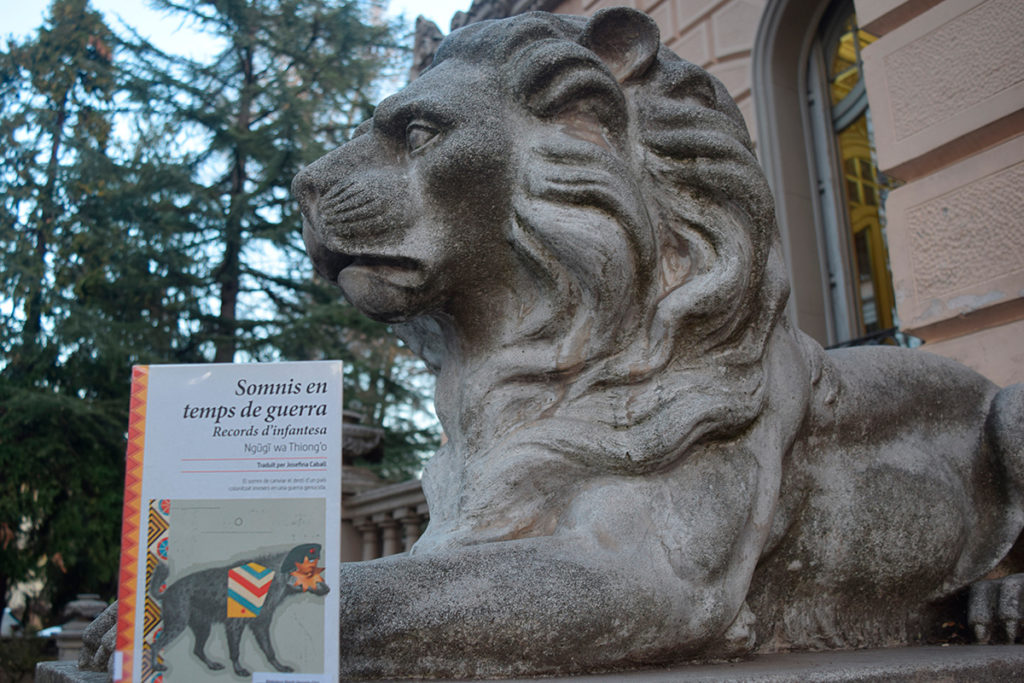 Somnis en temps de guerra, de Ngugi Wa Thiong'o, és una de les lectures del MOT 2018.