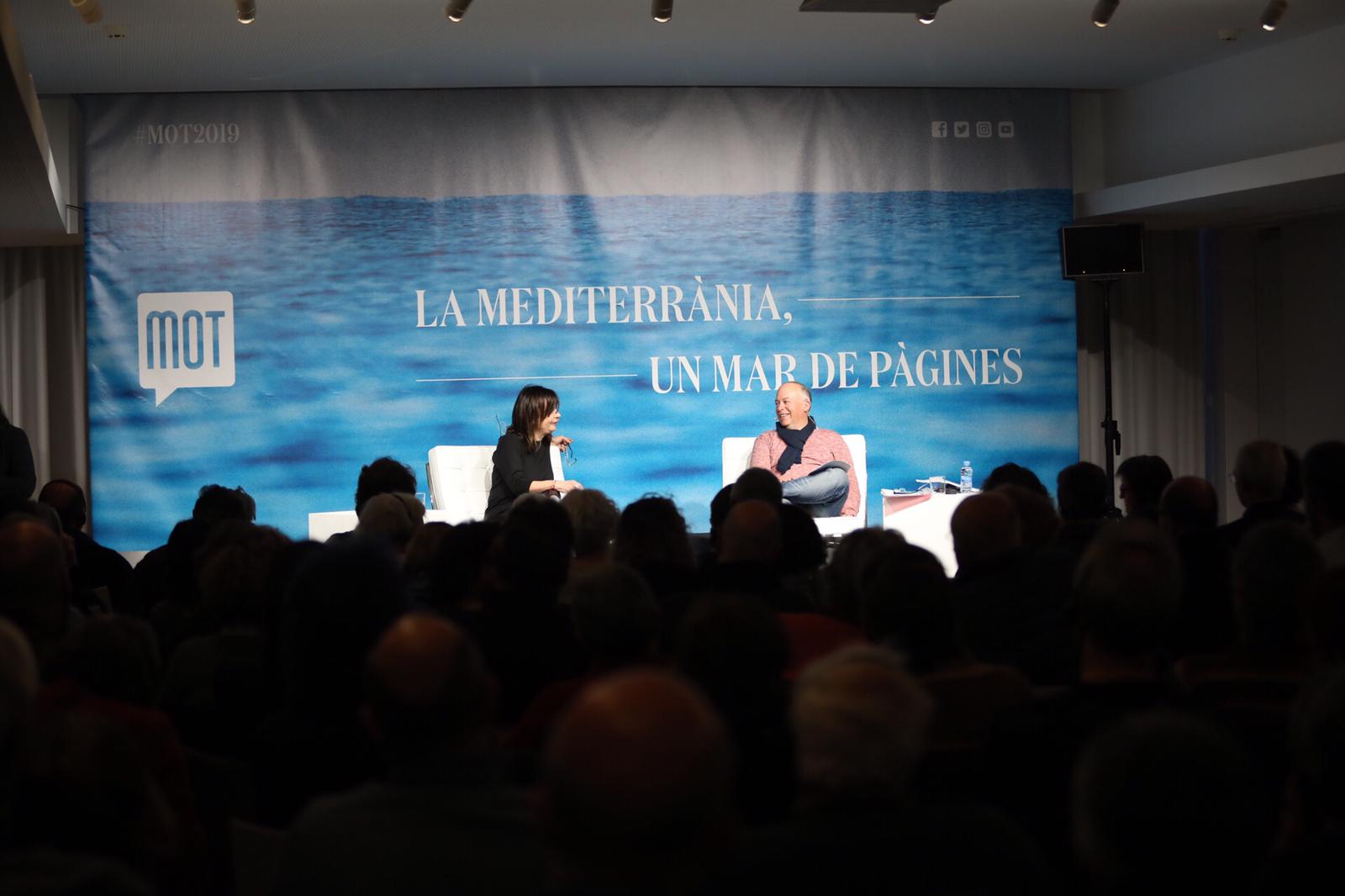 Conversa entre Ersi Sotiropoulos i Eusebi Ayensa. Foto: Martí Albesa.